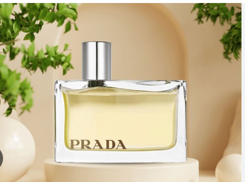 Prada Eau de Parfum | A Timeless Expression of Luxury, Elegance, and Modern Femininity